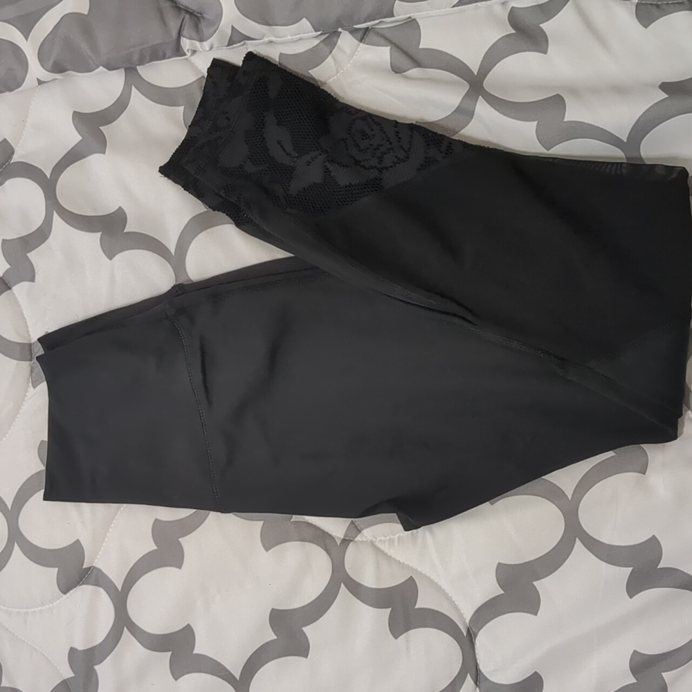 Fabletics leggings